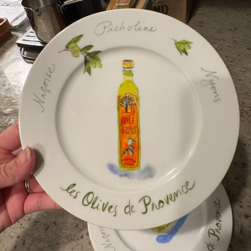Crate&Barrel “Les Olives de Provence ” Appetizer Plate set